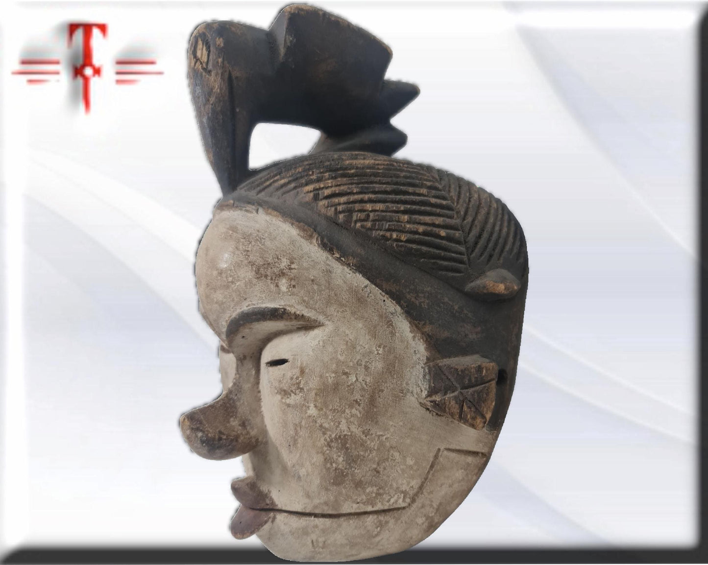 Antigua mascara africana Punu arte africano
