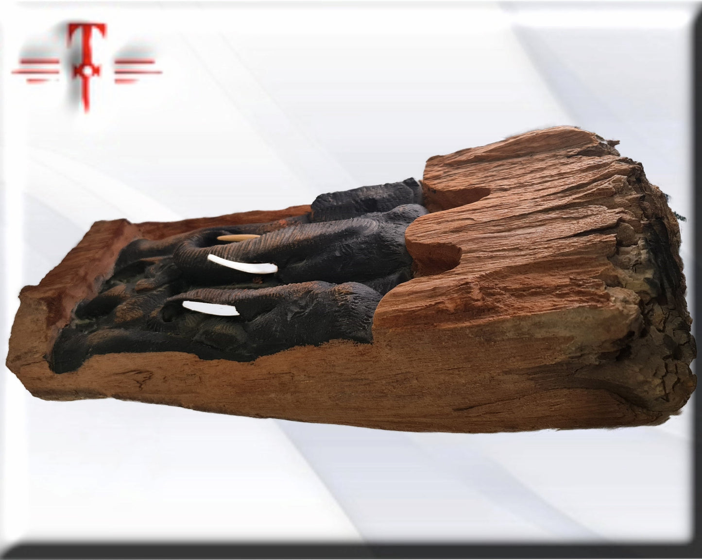 Antigua Talla de madera con Familia de elefantes