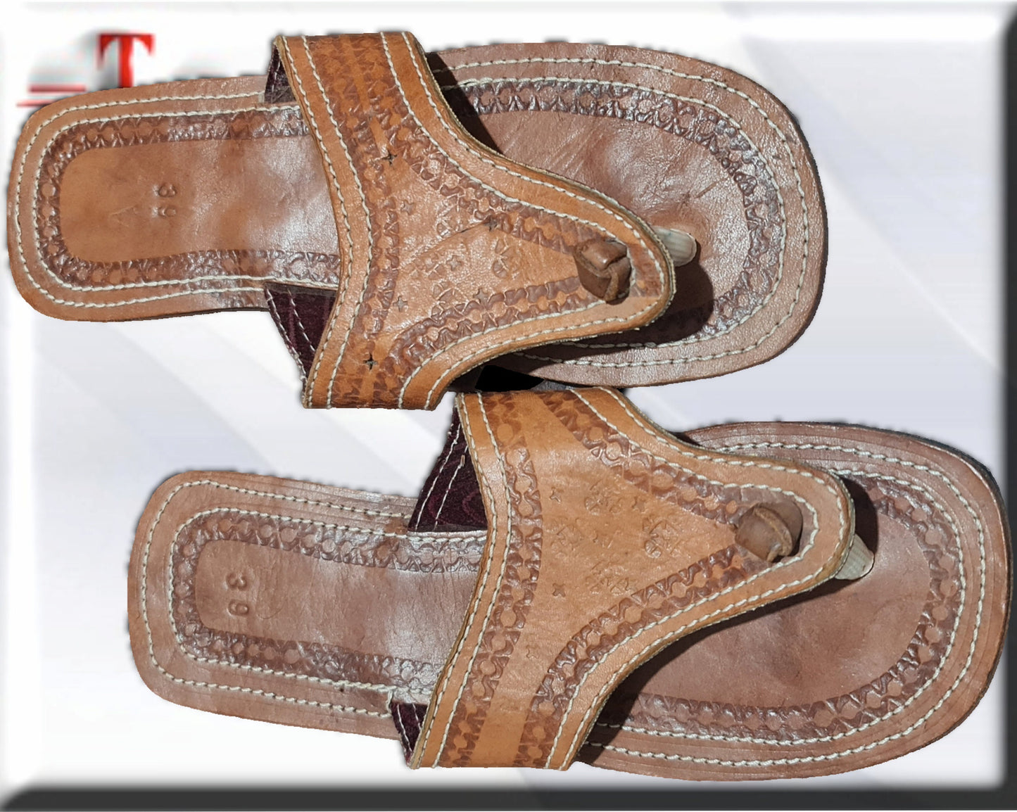 Sandalias de cuero Africanas , producto artesanal .