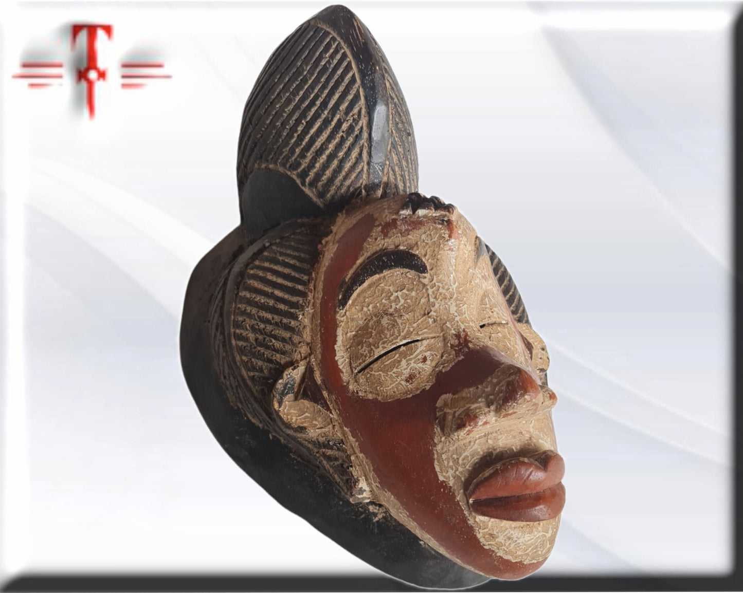 Antigua mascara Punu Gabon arte africano