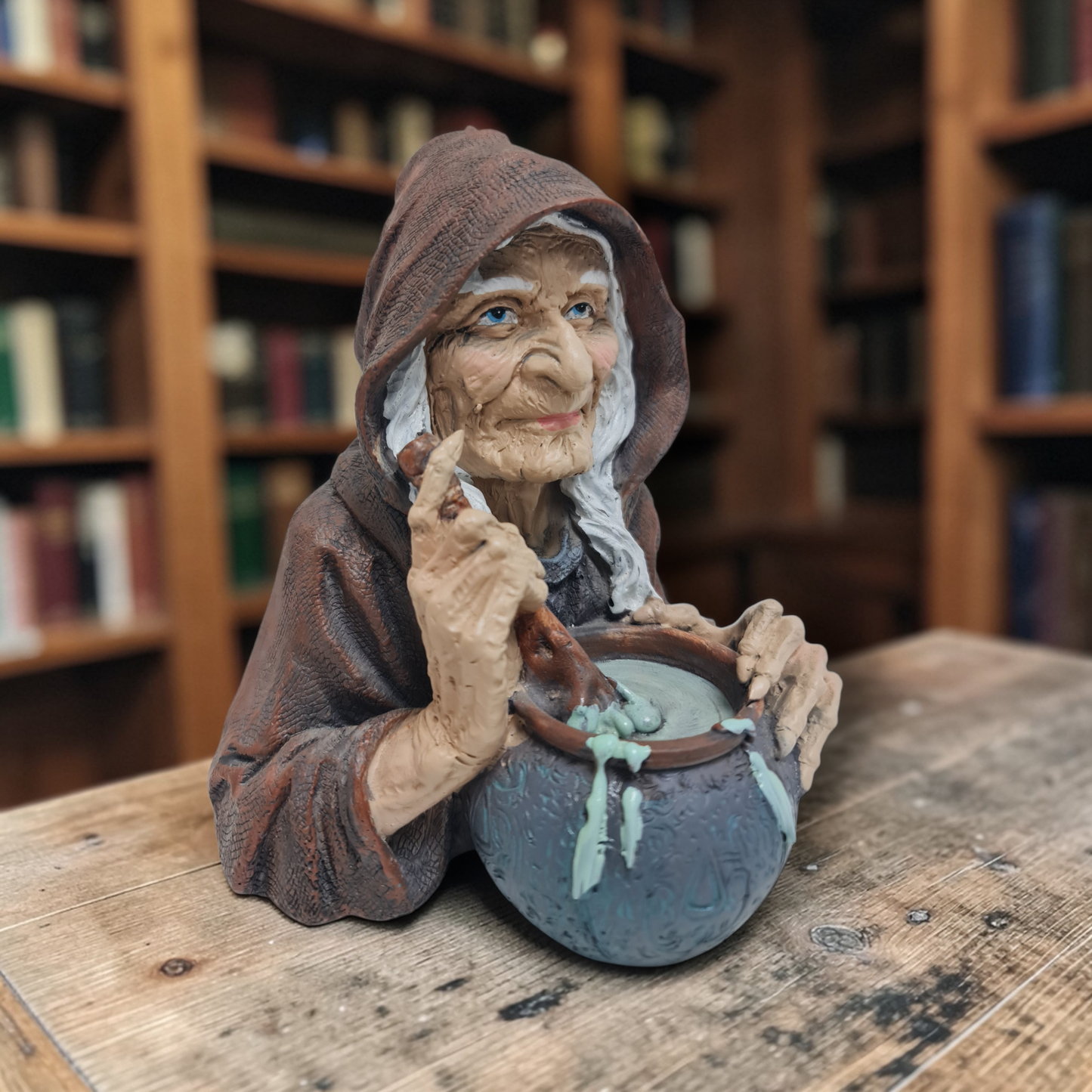 Bruja Wicca haciendo pócima