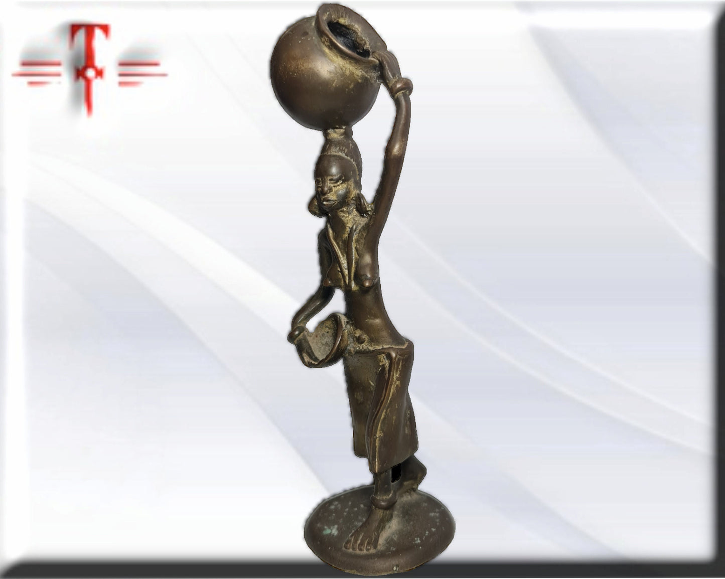 Antigua talla de bronce de Benín Mujer cargando vasija Arte Africano , galería de arte