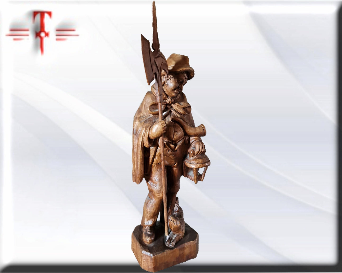 estatua del antiguo Sereno de noche , tallado en maderas nobles