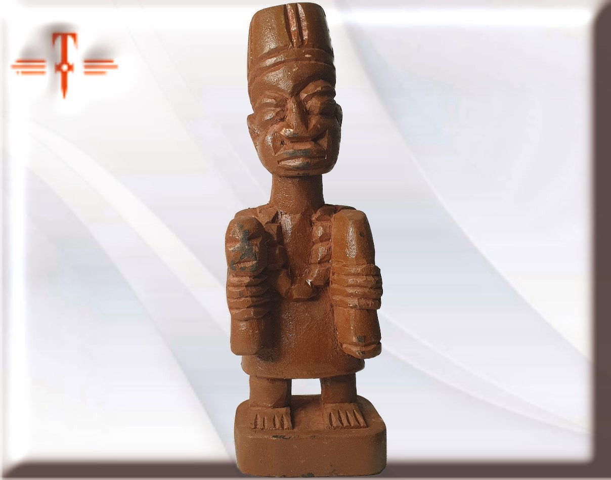 estatua de madera Yoruba Babalawo Santeria Palo Mayombe