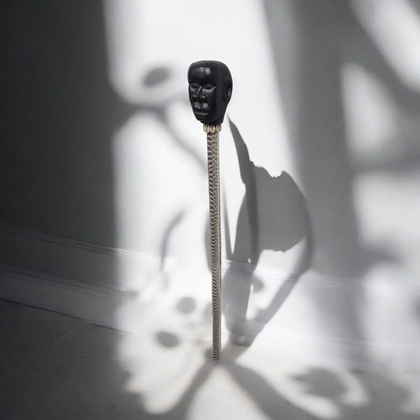Bastón de carga Eggun forrado piel de serpiente , santería , Palo Mayombe , voodoo