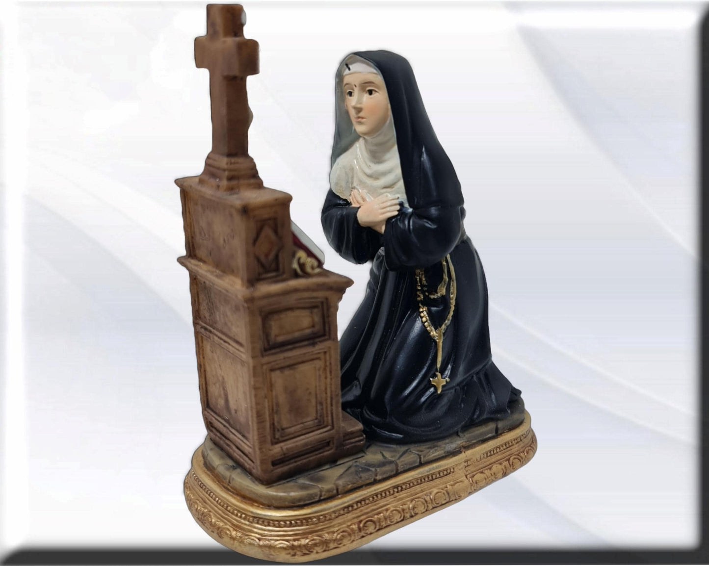 estatua Santa Rita de Casia rezando . Catholic Saints and Virgins, Religious products,