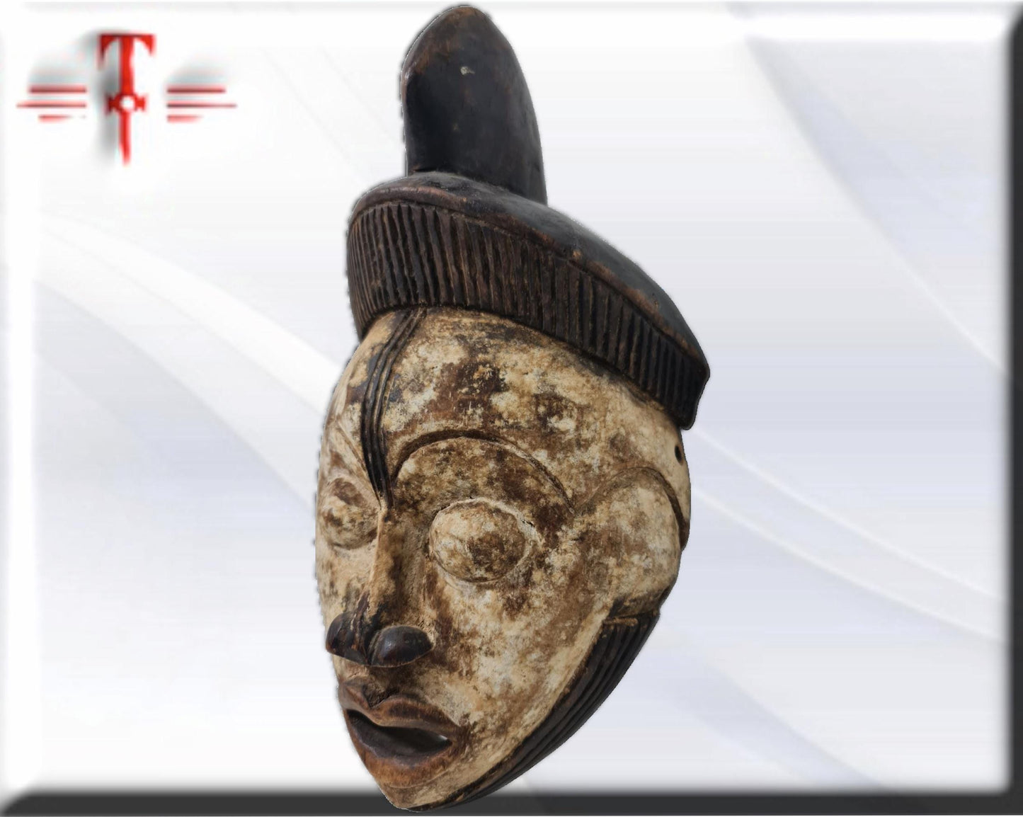 Antigua mascara africana Punu arte africano