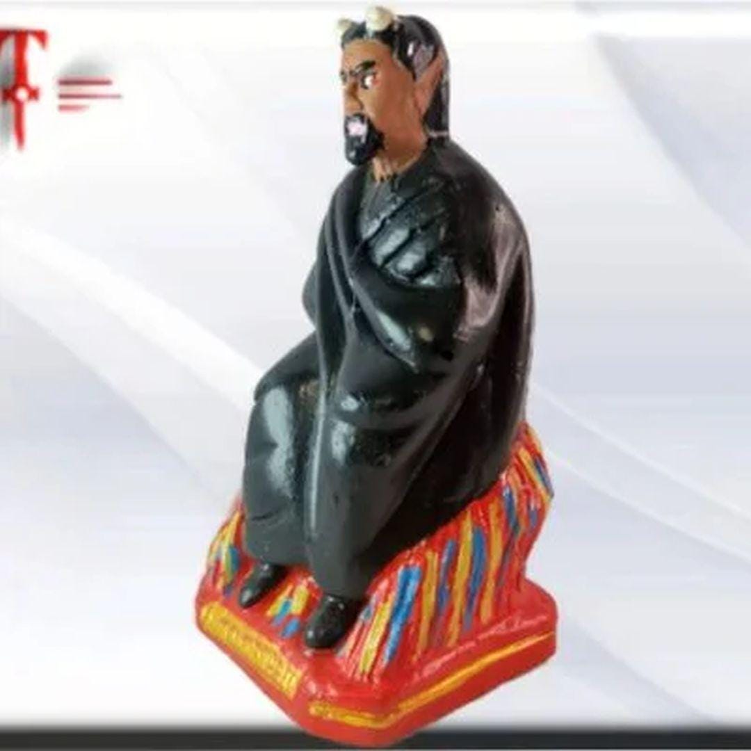 Figura Yeso exu Capa Preta sentado , Candomble , kimbisa, Umbanda