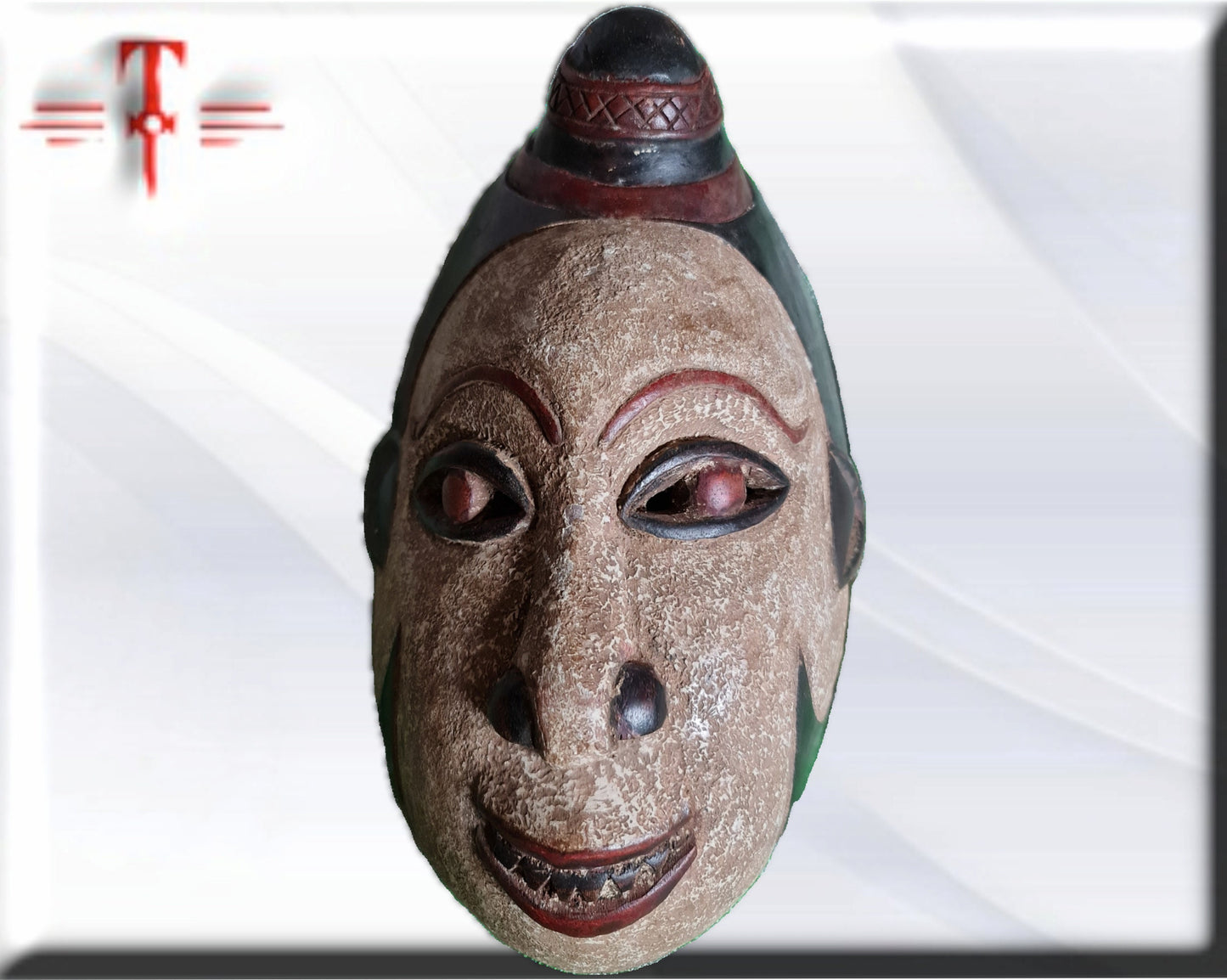 Antigua mascara Punu Gabon arte africano