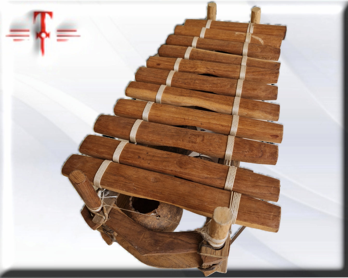 Instrumento musical balafón de 11 notas , hecho en África , arte africano , percusión