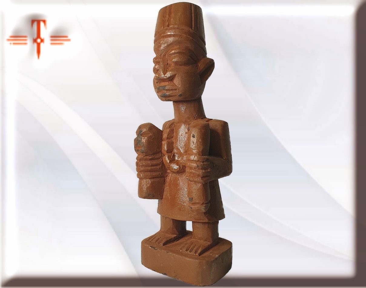 estatua de madera Yoruba Babalawo Santeria Palo Mayombe