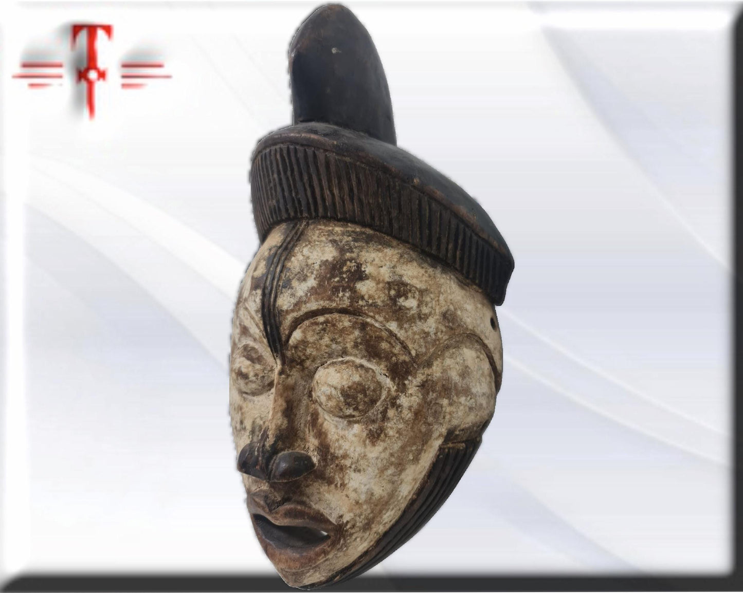 Antigua mascara africana Punu arte africano