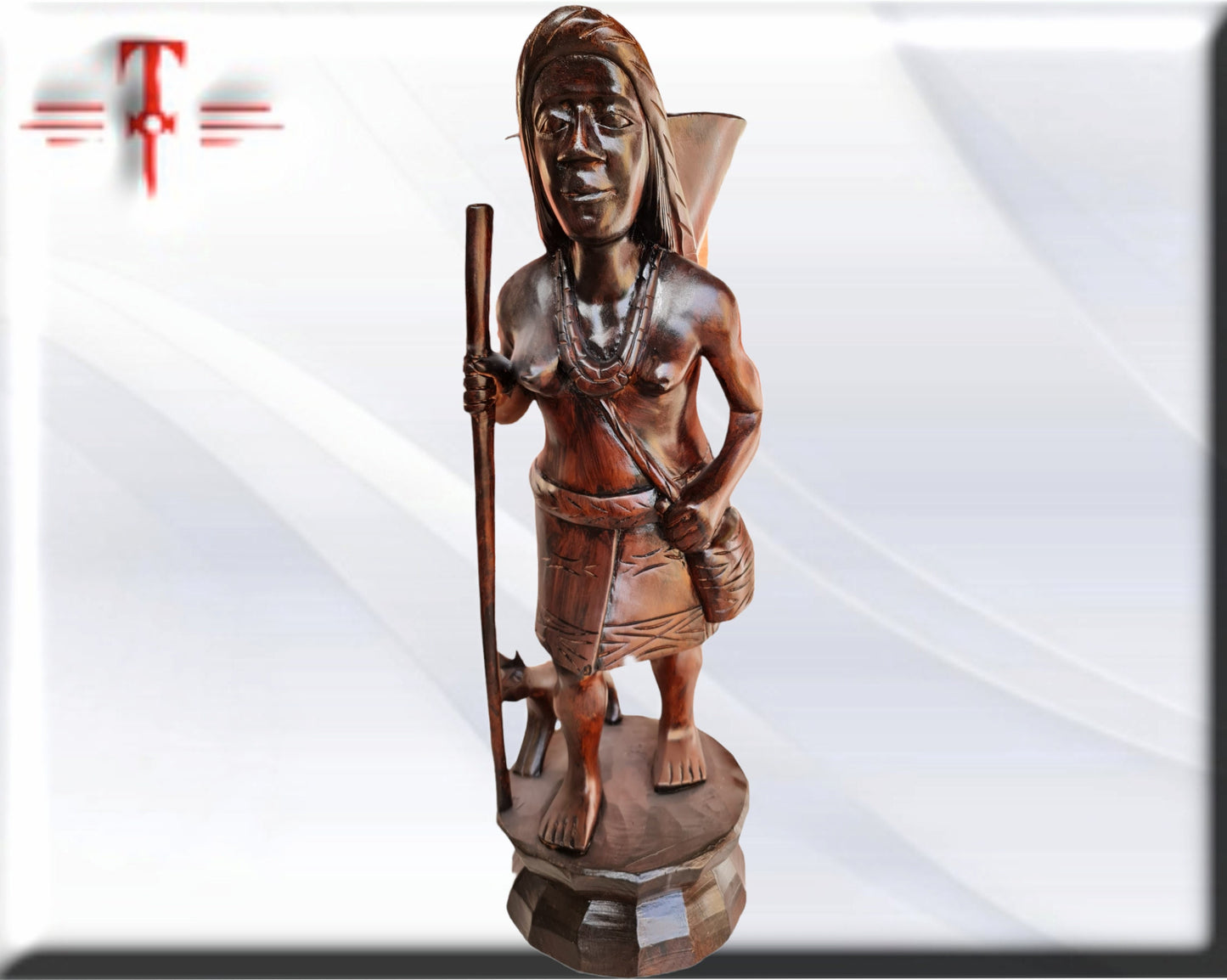 Talla de Indigena mujer , tallado en maderas nobles