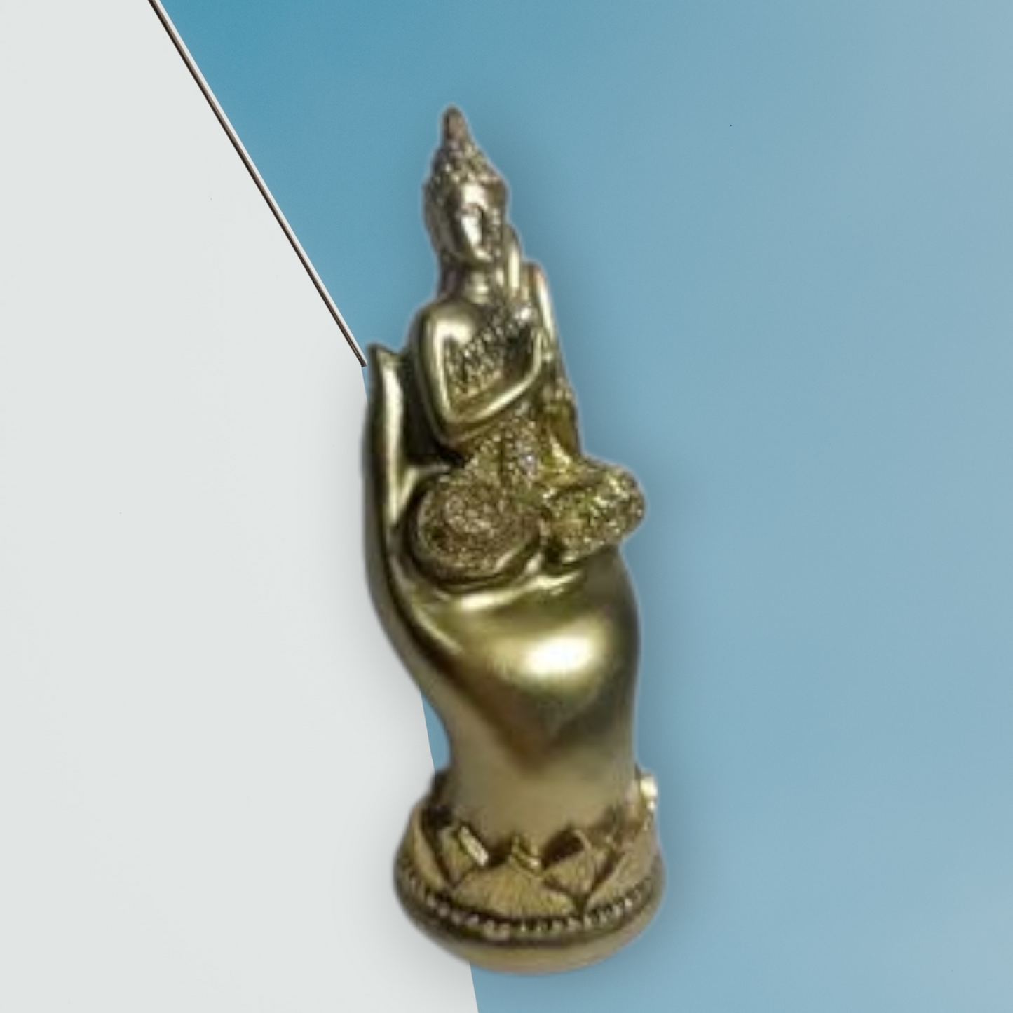 Buda Thai sobre mano