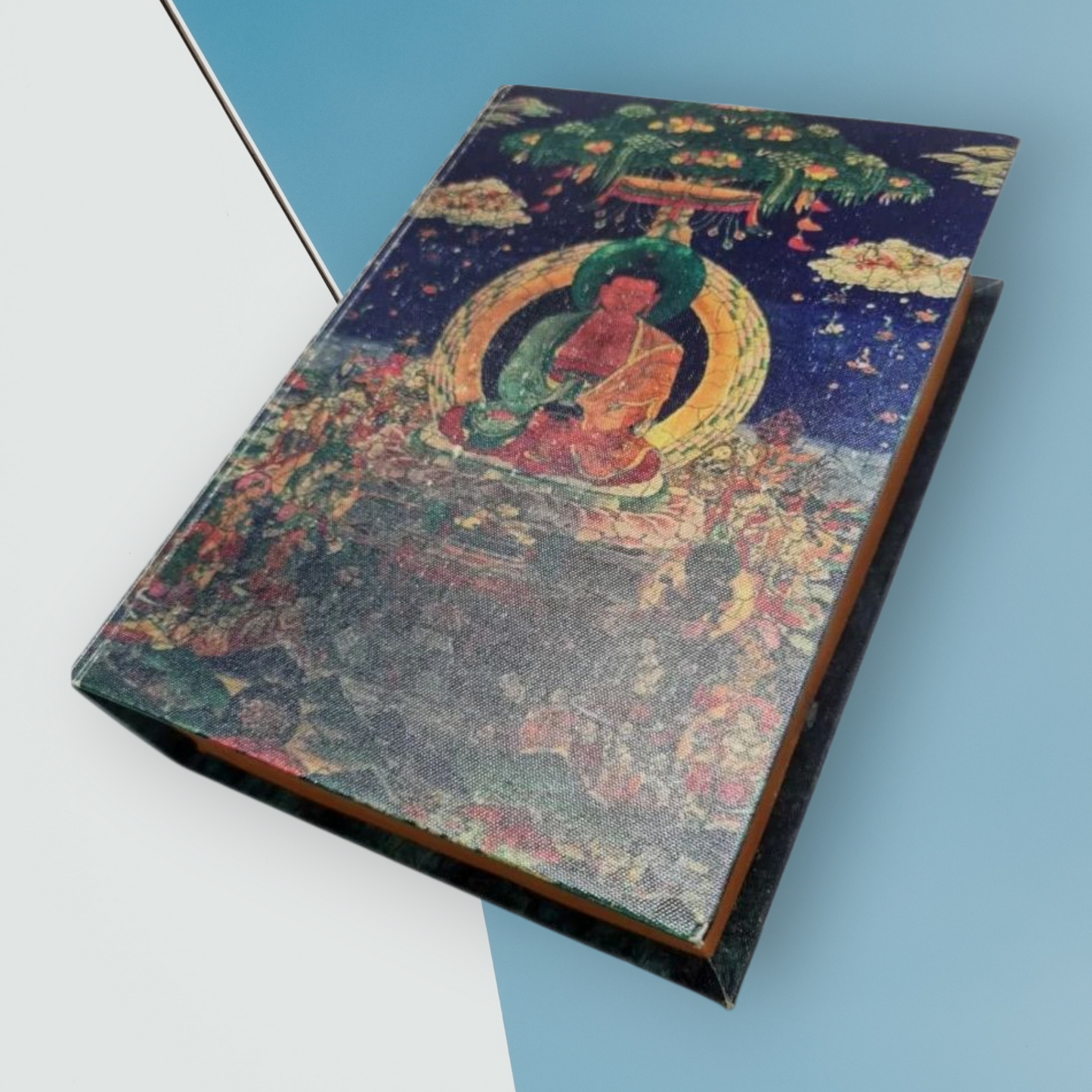 caja de Buda con forma de libro