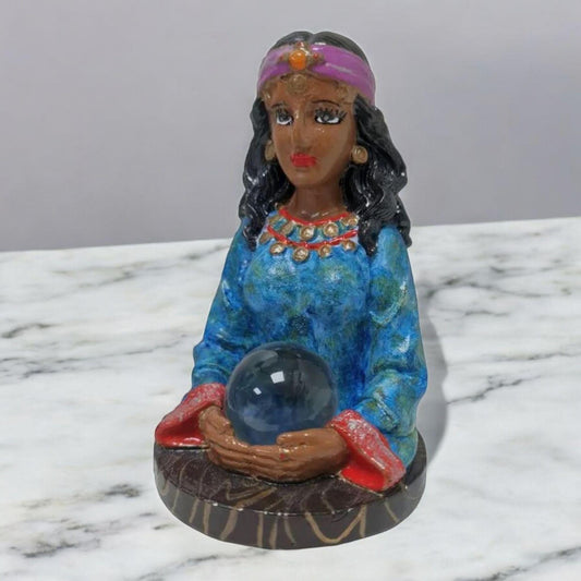 Estatua Busto , Tarotista , Gitana vidente con bola de cristal ,articulos esotéricos y religiosos