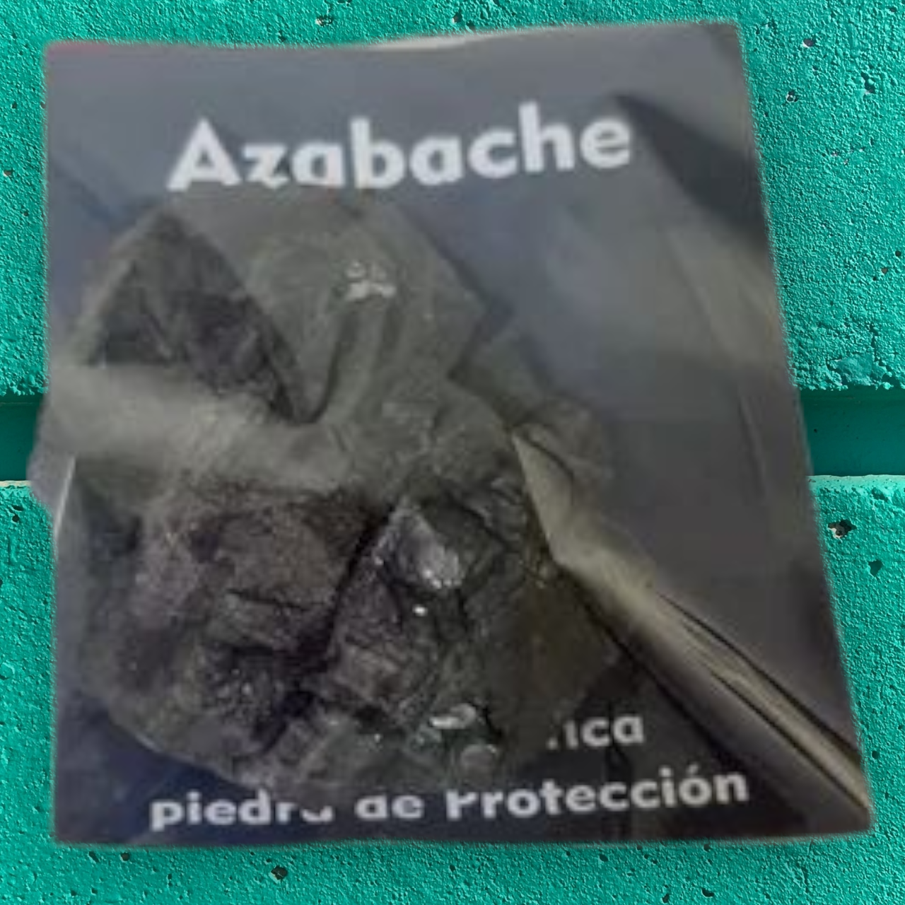 Azabache en Bruto