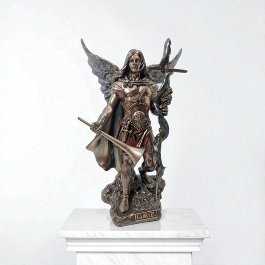 Angel Gabriel con trompeta y cruz 24cm
