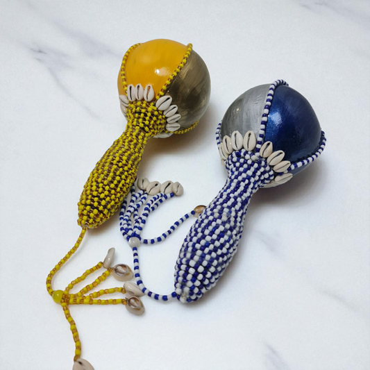 Maraca forrada para los orishas instrumentos de santeria
