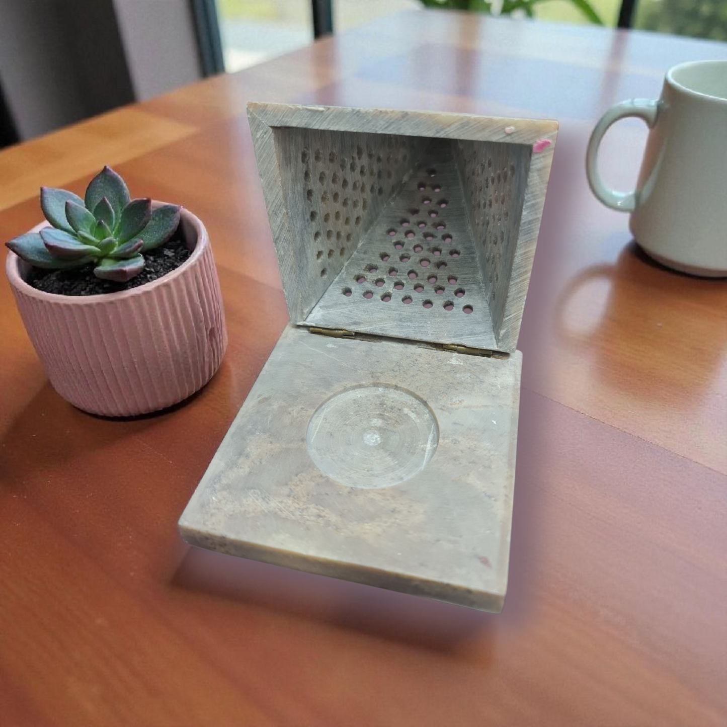 Porta velas pirámide Piedra