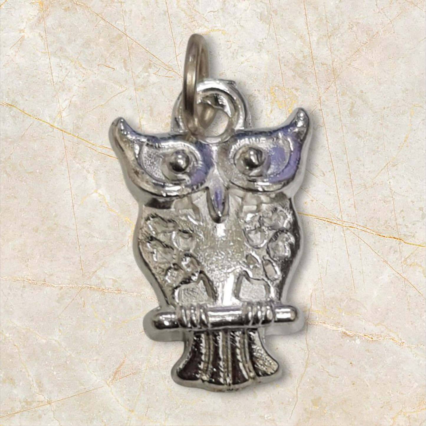 colgante amuleto Buho