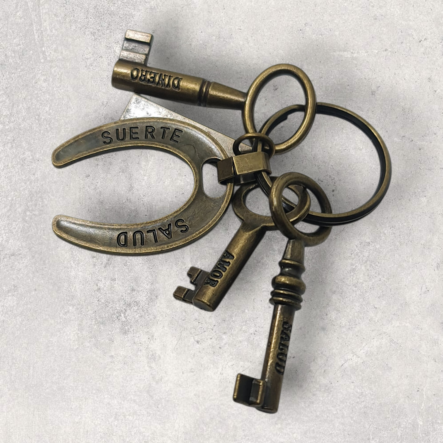 Llavero Herradura y llaves de la suerte