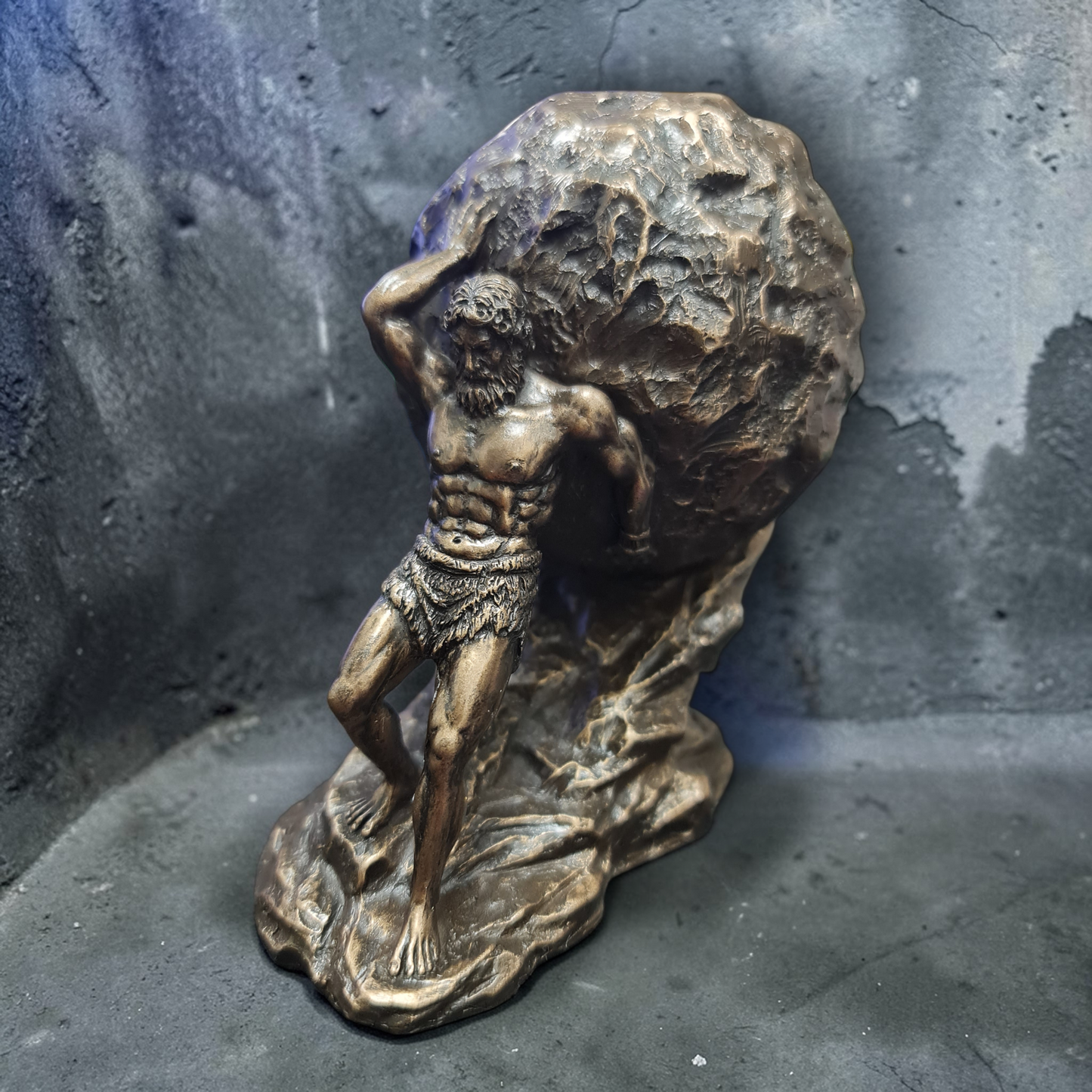 Sisifo haciendo rodar la roca