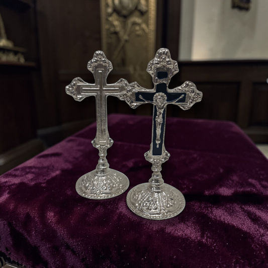 Cruz de Altar Decorativa de Metal