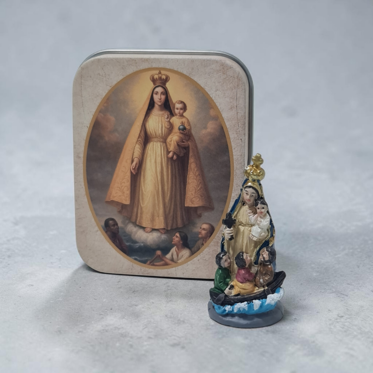 caridad del cobre lata
