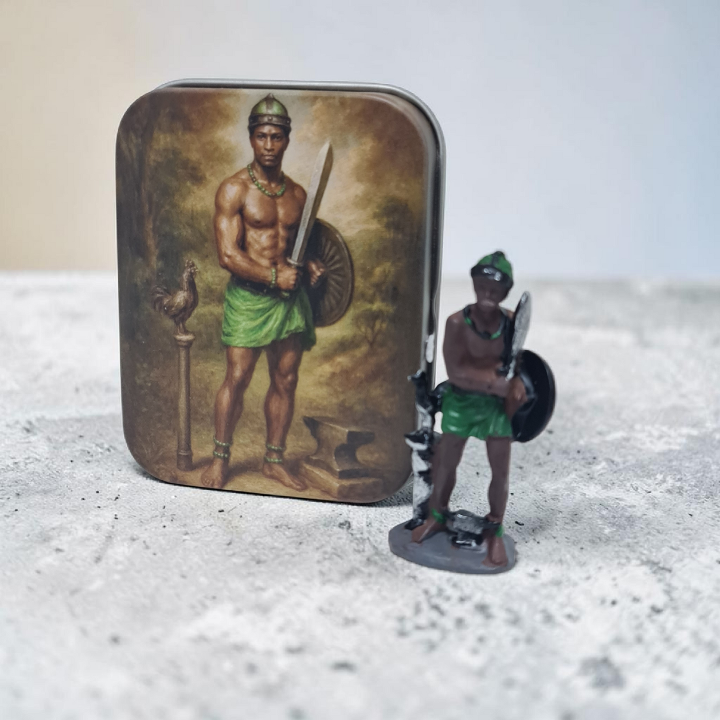 Orishas de 5cm , en lata con diseño