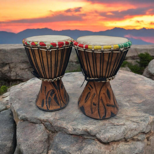 Djambe africano hechas a mano, instrumento musical , arte africano