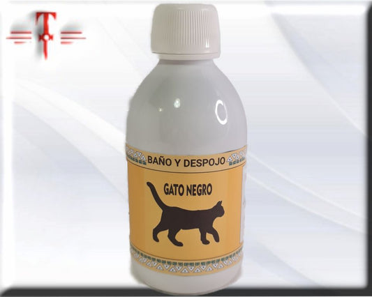 baño gato negro
