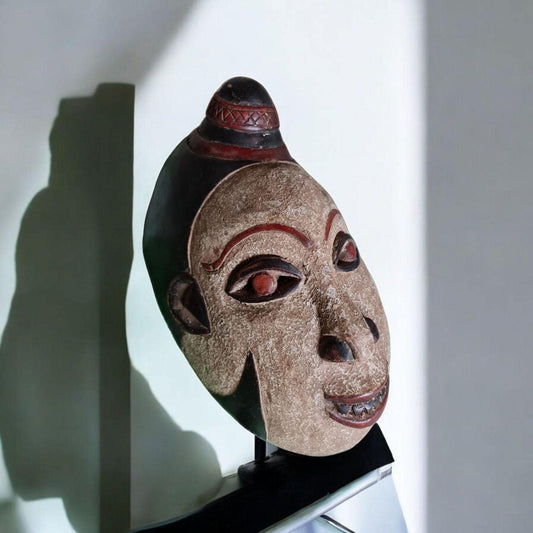 Antigua mascara Punu Gabon arte africano