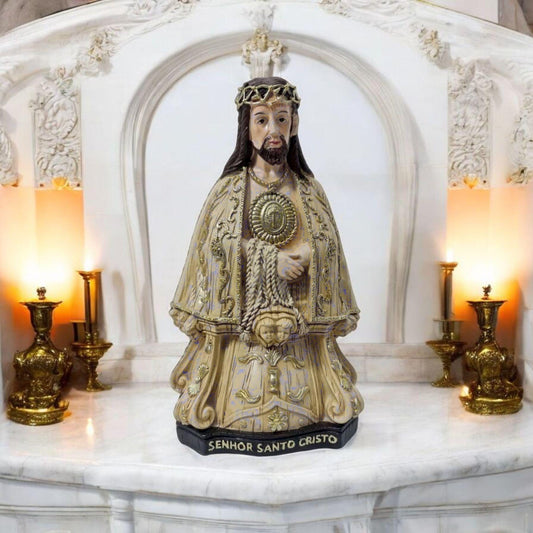 Nuestro señor Santo Cristo , virgenes y santos catolicos