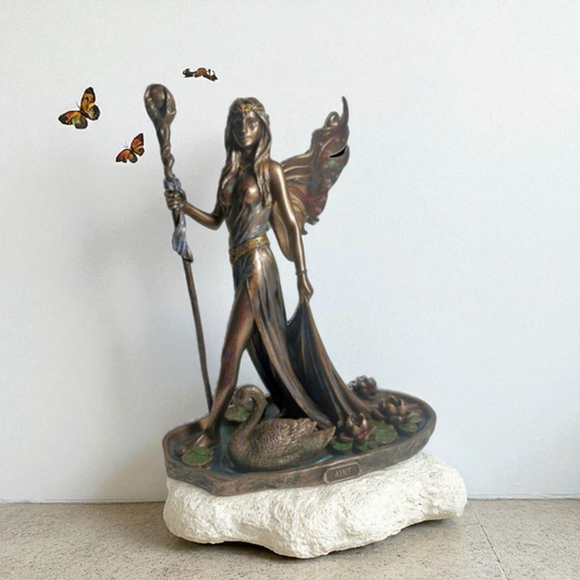 Aine reina de las Hadas, dioses mitologicos
