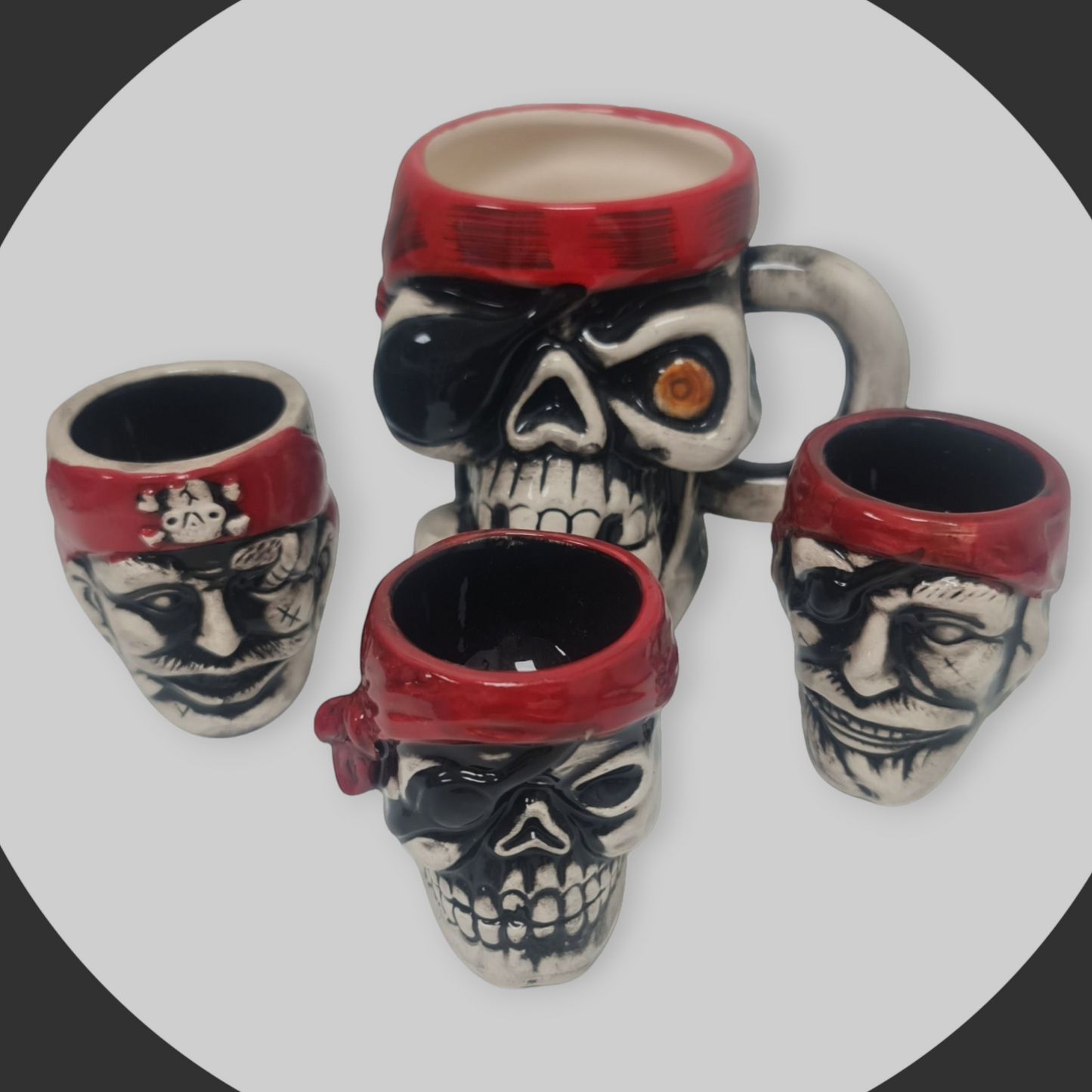 Juego de tazas y porta huevos