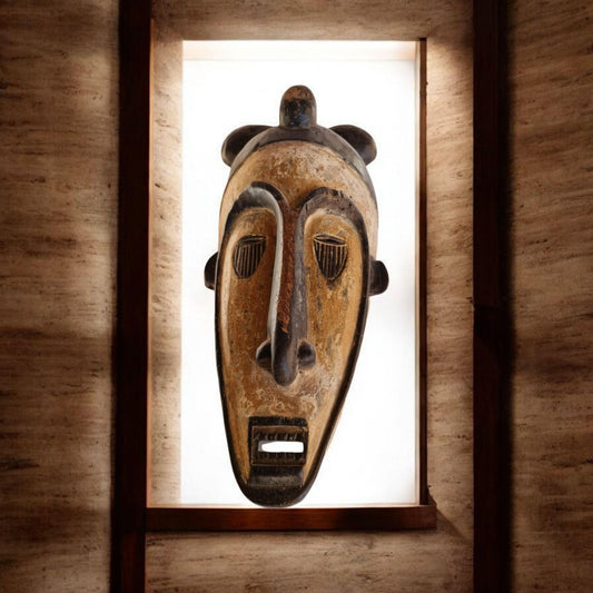 Máscara Kwese  Congo Arte africano , galería arte africano , antiguedad