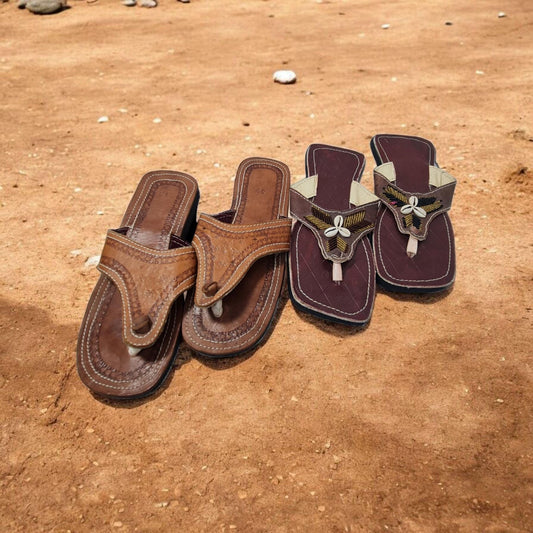 Sandalias de cuero Africanas , producto artesanal .