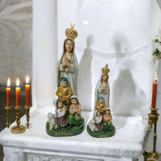 Nuestra señora de Fátima con pastores . Catholic Saints and Virgins, Religious products,