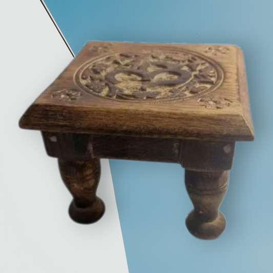 Mesa con simbolo OM