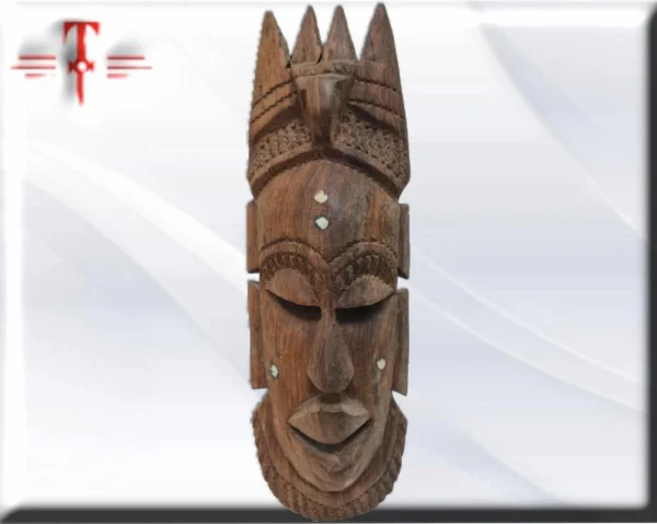 Antigua mascara Africana