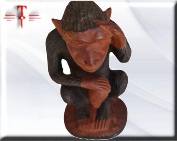Figura Tallada Mono Estas obras artísticas están asociadas en su mayoría a las creencias religiosas de los pueblos africanos