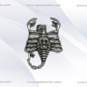 Colgante escorpion gracias a las diversas formas y estilos que se pueden crear con el acero inoxidable