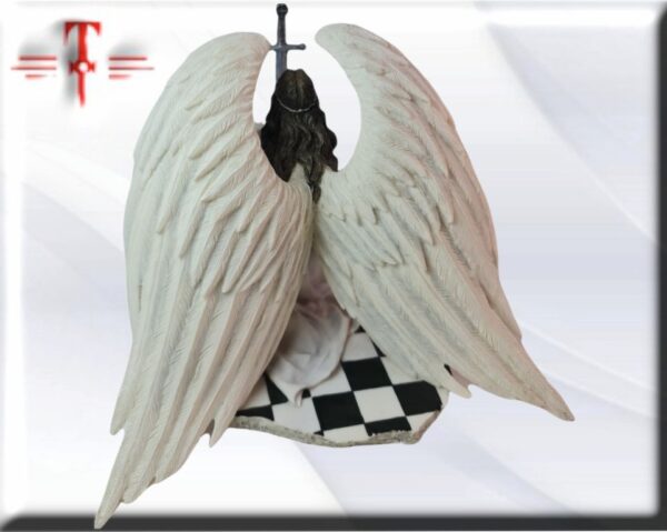 Angel Los ángeles se consideran criaturas de gran pureza destinadas en muchos casos a la protección de los seres humanos.
