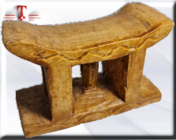 Silla sagrada TogbuiZipké se utiliza para consagrar a los antepasados o angel de la guarda