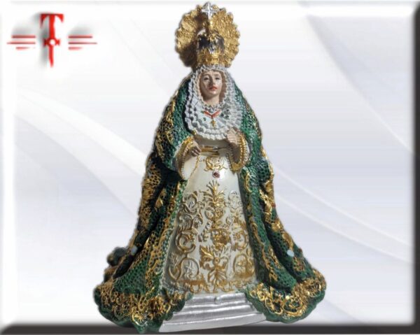 Nuestra Señora de la Esperanza Macarena Coronada venerada en la basílica de la Macarena