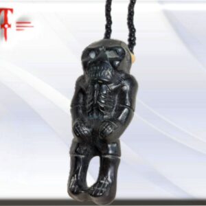 Amuleto protección Egguns colgante . Preparado por guerrero de la medicina tradicional Africana de Benin 