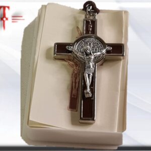 Cruz de San Benito La medalla de San Benito es un sacramental reconocido por la Iglesia con un gran poder de exorcismo