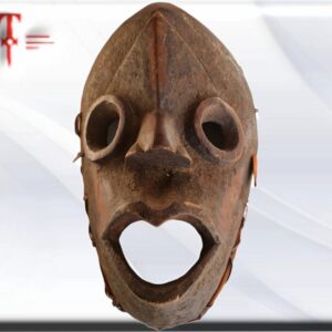 Máscara Bembes Congo .El culto a los antepasados y la importancia de los espíritus de la naturaleza. Y como sus creencias en estos poderes no humanos
