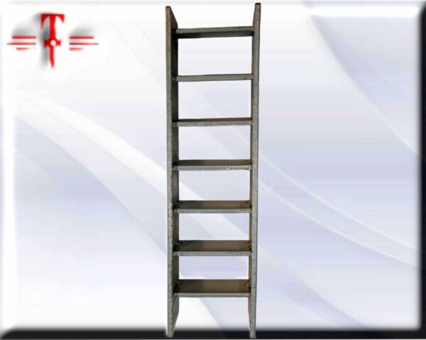 escaleras metal que se le pone a los orishas para escalar posiciones en la vida de los religiosos. 7 peldaños , 14 peldaños , 21 peldaños